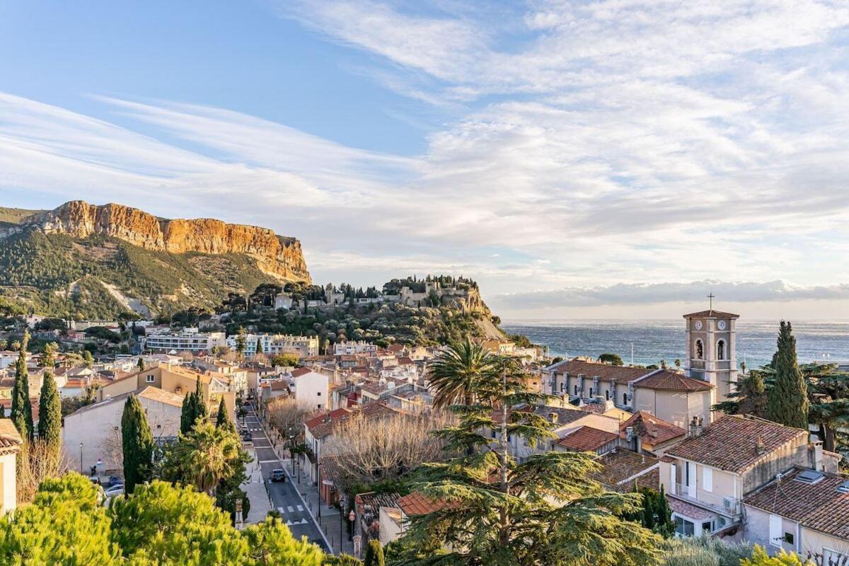 Indigo Cassis Exterior foto