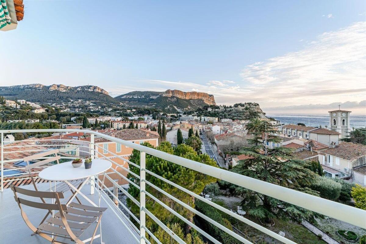 Indigo Cassis Exterior foto